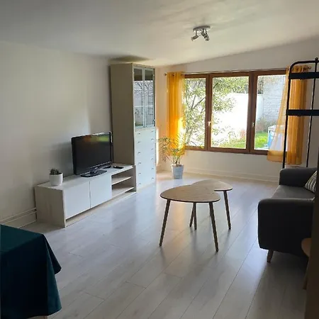 Holiday home La Briquette 6 Personnes Proche Rer D