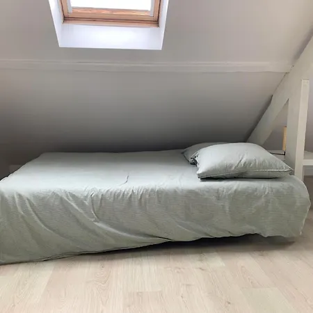 La Briquette 6 Personnes Proche Rer D Holiday home *